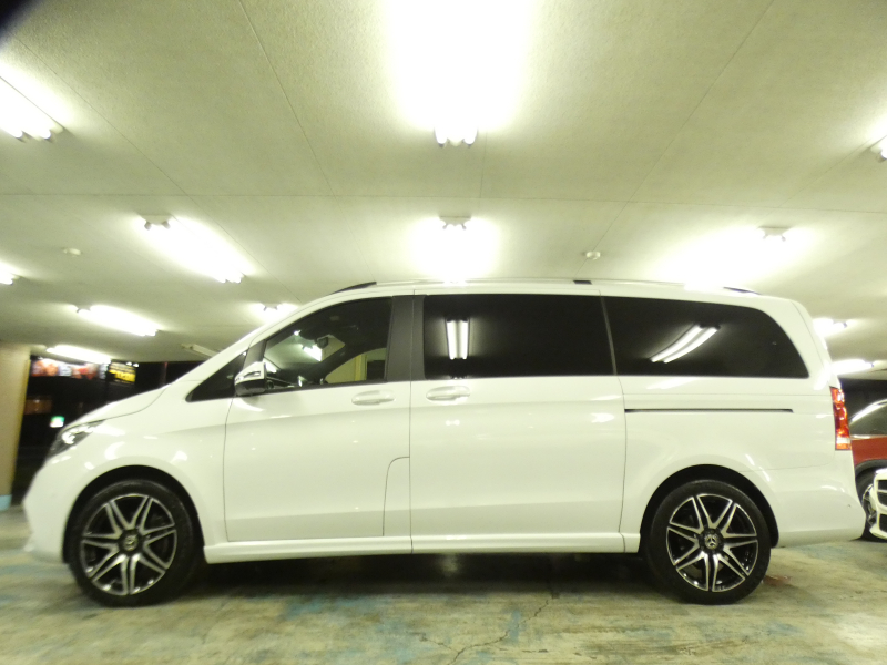 メルセデスベンツ Vクラス V220d ｴｸｽｸﾙｰｼﾌﾞ ﾛﾝｸﾞ ﾌﾟﾗﾁﾅｽｲｰﾄ ﾚｰﾀﾞｰｾｰﾌﾃｨPKG　後期 1ｵｰﾅｰ 受注生産 現行2,000ccE/G 全席ﾅｯﾊﾟﾚｻﾞｰ ｴｸｽｸﾙｰｼﾌﾞｼｰﾄ DINAMICAﾙｰﾌﾗｲﾅｰ ﾊﾟﾉﾗﾏSR MBUXﾅﾋﾞ Aｶｰﾌﾟﾚｲ 360ｶﾒﾗ AMGｴｱﾛ&19AW　新車保証継承可能