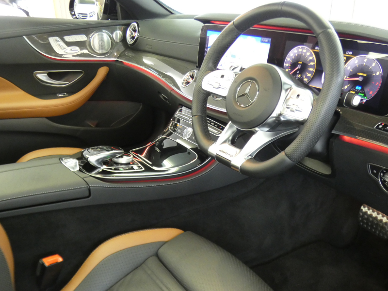 AMG Eクラス E53 4MATIC+ カブリオレ エクスクルーシブ&レーダーセーフティPKG 中期 meコネクト AMGエアロ&20インチアルミ 茶幌 茶×黒ナッパレザー ヒーター&ベンチレーター マッサージ機能 HDDナビ 地デジ Appleカープレイ 360度カメラ ヘッドアップD Burmester LEDヘッドライト 2年保証付