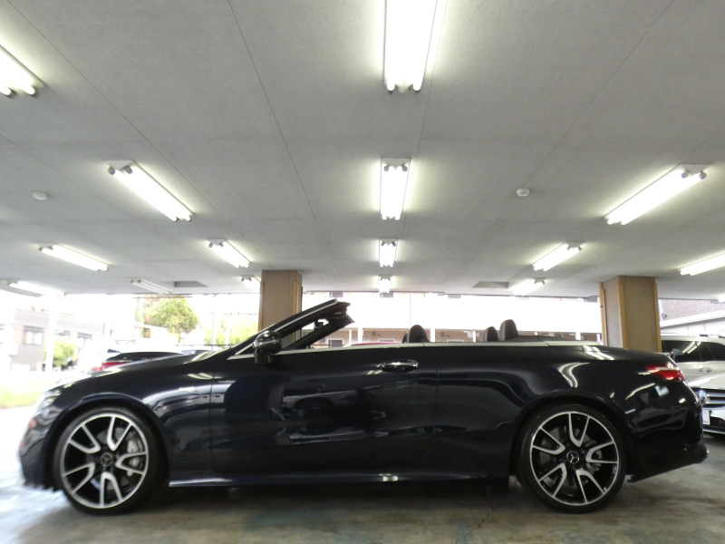 AMG Eクラス E53 4MATIC+ カブリオレ エクスクルーシブ&レーダーセーフティPKG 中期 meコネクト AMGエアロ&20インチアルミ 茶幌 茶×黒ナッパレザー ヒーター&ベンチレーター マッサージ機能 HDDナビ 地デジ Appleカープレイ 360度カメラ ヘッドアップD Burmester LEDヘッドライト 2年保証付