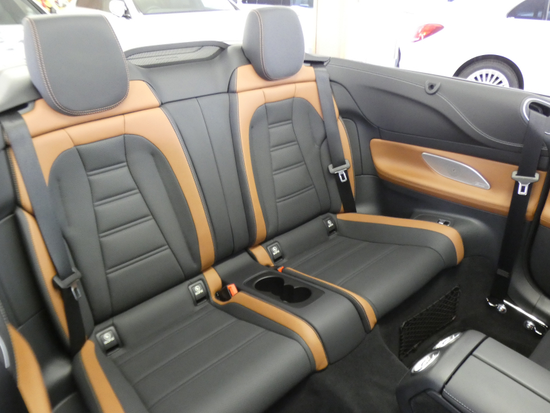 AMG Eクラス E53 4MATIC+ カブリオレ エクスクルーシブ&レーダーセーフティPKG 中期 meコネクト AMGエアロ&20インチアルミ 茶幌 茶×黒ナッパレザー ヒーター&ベンチレーター マッサージ機能 HDDナビ 地デジ Appleカープレイ 360度カメラ ヘッドアップD Burmester LEDヘッドライト 2年保証付