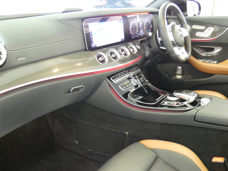 AMG Eクラス E53 4MATIC+ カブリオレ エクスクルーシブ&レーダーセーフティPKG 中期 meコネクト AMGエアロ&20インチアルミ 茶幌 茶×黒ナッパレザー ヒーター&ベンチレーター マッサージ機能 HDDナビ 地デジ Appleカープレイ 360度カメラ ヘッドアップD Burmester LEDヘッドライト 2年保証付