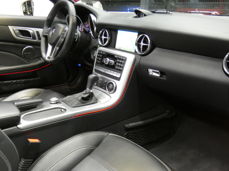 AMG SLKクラス SLK55 AMG ﾚｰﾀﾞｰｾｰﾌﾃｨPKG　左ﾊﾝﾄﾞﾙ 422ps ｷｰﾚｽｺﾞｰ ﾏｼﾞｯｸｽｶｲR ﾅｯﾊﾟ革ｼｰﾄ ﾋｰﾀｰ&ｴｱｽｶｰﾌ 純正ﾅﾋﾞTV TVｷｬﾝｾﾗｰ Bｶﾒﾗ harman/kardon IWCｸﾛｯｸ AMGｴｱﾛ&18AW AMG強化ｻｽ&ﾌﾞﾚｰｷ AMGｽﾎﾟｰﾂｴｸﾞｿﾞｰｽﾄ　2年保証付