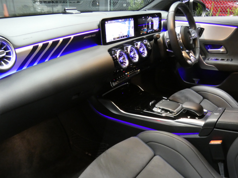 AMG Aクラス A35 4MATIC Edition1　600台限定 meｺﾈｸﾄ AMGﾊﾟﾌｫｰﾏﾝｽｼｰﾄ&ｽﾃｱﾘﾝｸﾞ 専用ｴｸｽﾃﾘｱ/ｲﾝﾃﾘｱ AMGｴｱﾛ 専用19ｲﾝﾁAW AMGﾅｲﾄPKG ﾚｰﾀﾞｰｾｰﾌﾃｨPKG MBUXﾅﾋﾞ 地ﾃﾞｼﾞ 360ｶﾒﾗ HUD ｱﾄﾞﾊﾞﾝｽﾄﾞS　2年保証付