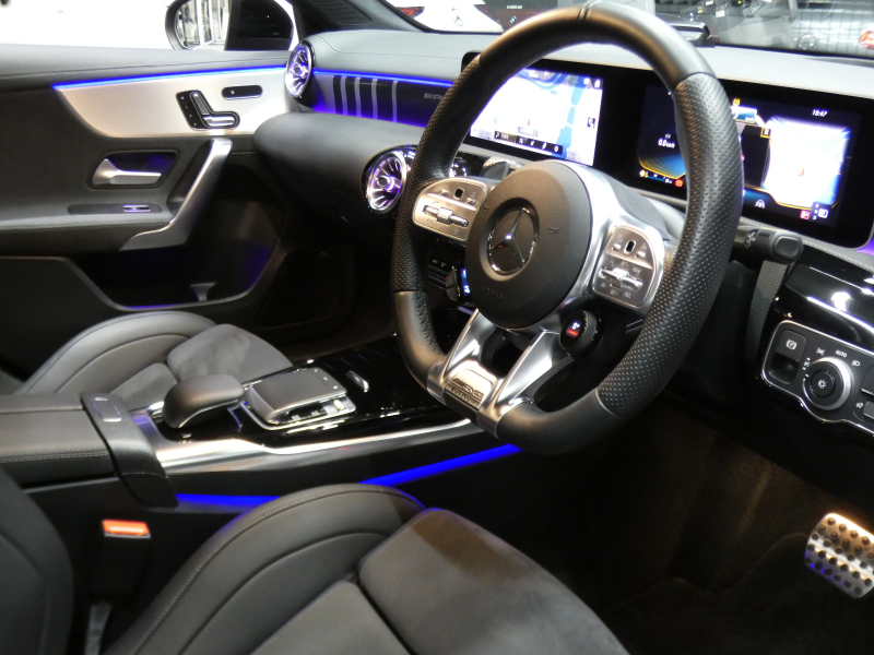 AMG Aクラス A35 4MATIC Edition1　600台限定 meｺﾈｸﾄ AMGﾊﾟﾌｫｰﾏﾝｽｼｰﾄ&ｽﾃｱﾘﾝｸﾞ 専用ｴｸｽﾃﾘｱ/ｲﾝﾃﾘｱ AMGｴｱﾛ 専用19ｲﾝﾁAW AMGﾅｲﾄPKG ﾚｰﾀﾞｰｾｰﾌﾃｨPKG MBUXﾅﾋﾞ 地ﾃﾞｼﾞ 360ｶﾒﾗ HUD ｱﾄﾞﾊﾞﾝｽﾄﾞS　2年保証付