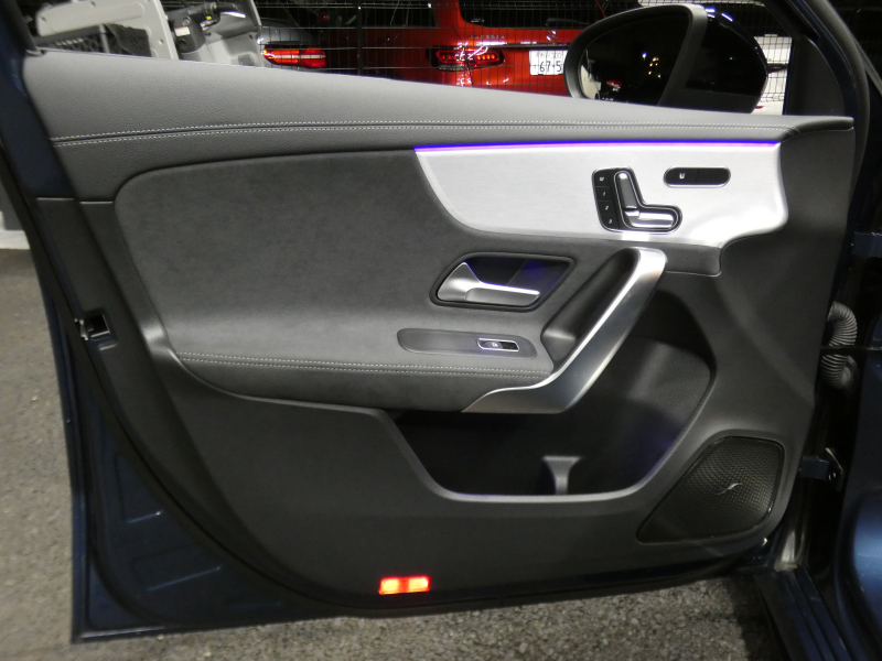 AMG Aクラス A35 4MATIC Edition1　600台限定 meｺﾈｸﾄ AMGﾊﾟﾌｫｰﾏﾝｽｼｰﾄ&ｽﾃｱﾘﾝｸﾞ 専用ｴｸｽﾃﾘｱ/ｲﾝﾃﾘｱ AMGｴｱﾛ 専用19ｲﾝﾁAW AMGﾅｲﾄPKG ﾚｰﾀﾞｰｾｰﾌﾃｨPKG MBUXﾅﾋﾞ 地ﾃﾞｼﾞ 360ｶﾒﾗ HUD ｱﾄﾞﾊﾞﾝｽﾄﾞS　2年保証付