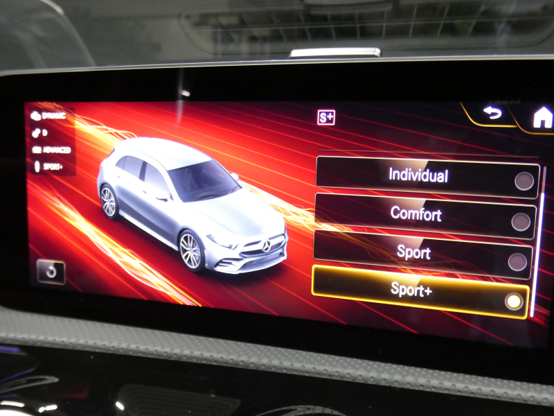 AMG Aクラス A35 4MATIC Edition1　600台限定 meｺﾈｸﾄ AMGﾊﾟﾌｫｰﾏﾝｽｼｰﾄ&ｽﾃｱﾘﾝｸﾞ 専用ｴｸｽﾃﾘｱ/ｲﾝﾃﾘｱ AMGｴｱﾛ 専用19ｲﾝﾁAW AMGﾅｲﾄPKG ﾚｰﾀﾞｰｾｰﾌﾃｨPKG MBUXﾅﾋﾞ 地ﾃﾞｼﾞ 360ｶﾒﾗ HUD ｱﾄﾞﾊﾞﾝｽﾄﾞS　2年保証付