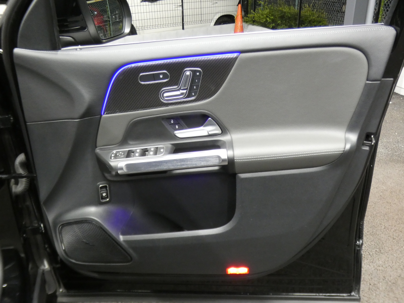 AMG GLB GLB35 4MATIC AMGﾊﾟﾌｫｰﾏﾝｽ&ｱﾄﾞﾊﾞﾝｽﾄﾞ&ﾅﾋﾞｹﾞｰｼｮﾝ&ﾚｰﾀﾞｰｾｰﾌﾃｨPKG　meｺﾈｸﾄ AMGｴｱﾛ 19ｲﾝﾁｱﾙﾐ ﾊﾟﾌｫｰﾏﾝｽｽﾃｱﾘﾝｸﾞ ﾄﾞﾗｲﾌﾞｺﾝﾄﾛｰﾙｽｲｯﾁ 灰黒革 ﾊﾟﾉﾗﾏｻﾝﾙｰﾌ MBUXﾅﾋﾞ 360ｶﾒﾗ ｱﾄﾞﾊﾞﾝｽﾄﾞｻｳﾝﾄﾞ HUD　2年保証付