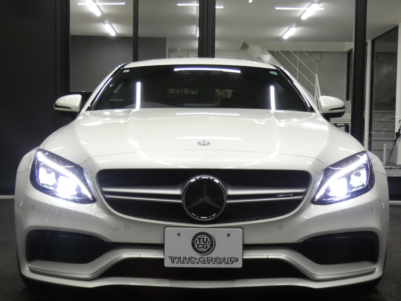 AMG Cクラス C63 ｸｰﾍﾟ ﾚｰﾀﾞｰｾｰﾌﾃｨPKG　AMG19ｲﾝﾁAW &AMGｴｱﾛ ﾌﾞﾗｯｸﾅｯﾊﾟﾚｻﾞｰ ﾅﾋﾞTV Bｶﾒﾗ Burmester ﾄﾞﾗﾚｺ 自動ﾄﾗﾝｸ/ﾌｯﾄOP ｴｱﾊﾞﾗﾝｽPKG/ﾊﾟﾌｭｰﾑｱﾄﾏｲｻﾞｰ LEDﾍｯﾄﾞﾗｲﾄ　2年保証付