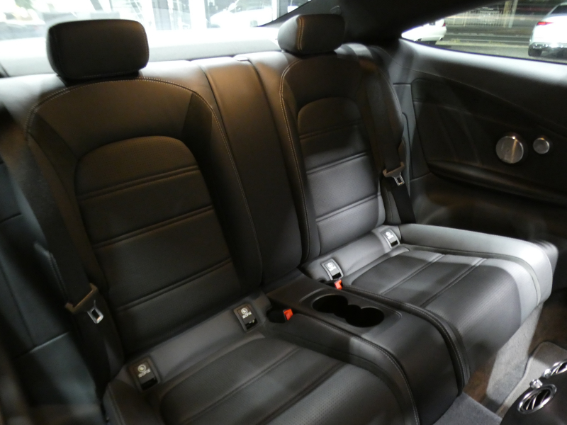 AMG Cクラス C63 ｸｰﾍﾟ ﾚｰﾀﾞｰｾｰﾌﾃｨPKG　AMG19ｲﾝﾁAW &AMGｴｱﾛ ﾌﾞﾗｯｸﾅｯﾊﾟﾚｻﾞｰ ﾅﾋﾞTV Bｶﾒﾗ Burmester ﾄﾞﾗﾚｺ 自動ﾄﾗﾝｸ/ﾌｯﾄOP ｴｱﾊﾞﾗﾝｽPKG/ﾊﾟﾌｭｰﾑｱﾄﾏｲｻﾞｰ LEDﾍｯﾄﾞﾗｲﾄ　2年保証付