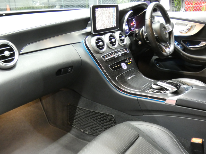 AMG Cクラス C63 ｸｰﾍﾟ ﾚｰﾀﾞｰｾｰﾌﾃｨPKG　AMG19ｲﾝﾁAW &AMGｴｱﾛ ﾌﾞﾗｯｸﾅｯﾊﾟﾚｻﾞｰ ﾅﾋﾞTV Bｶﾒﾗ Burmester ﾄﾞﾗﾚｺ 自動ﾄﾗﾝｸ/ﾌｯﾄOP ｴｱﾊﾞﾗﾝｽPKG/ﾊﾟﾌｭｰﾑｱﾄﾏｲｻﾞｰ LEDﾍｯﾄﾞﾗｲﾄ　2年保証付