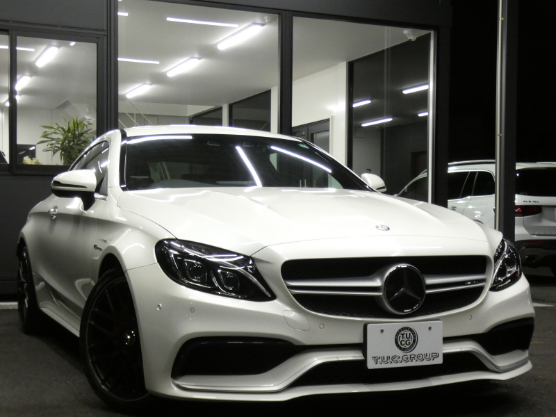 AMG Cクラス C63 ｸｰﾍﾟ ﾚｰﾀﾞｰｾｰﾌﾃｨPKG　AMG19ｲﾝﾁAW &AMGｴｱﾛ ﾌﾞﾗｯｸﾅｯﾊﾟﾚｻﾞｰ ﾅﾋﾞTV Bｶﾒﾗ Burmester ﾄﾞﾗﾚｺ 自動ﾄﾗﾝｸ/ﾌｯﾄOP ｴｱﾊﾞﾗﾝｽPKG/ﾊﾟﾌｭｰﾑｱﾄﾏｲｻﾞｰ LEDﾍｯﾄﾞﾗｲﾄ　2年保証付