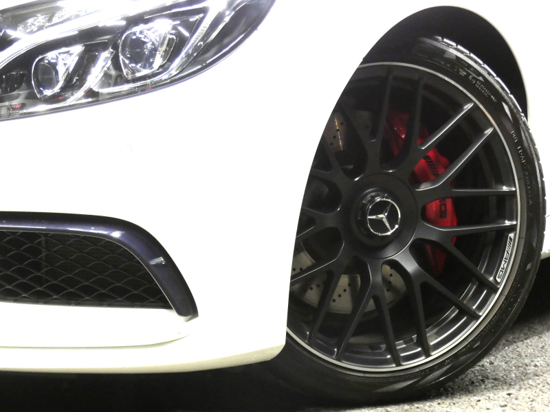 AMG Cクラス C63 ｸｰﾍﾟ ﾚｰﾀﾞｰｾｰﾌﾃｨPKG　AMG19ｲﾝﾁAW &AMGｴｱﾛ ﾌﾞﾗｯｸﾅｯﾊﾟﾚｻﾞｰ ﾅﾋﾞTV Bｶﾒﾗ Burmester ﾄﾞﾗﾚｺ 自動ﾄﾗﾝｸ/ﾌｯﾄOP ｴｱﾊﾞﾗﾝｽPKG/ﾊﾟﾌｭｰﾑｱﾄﾏｲｻﾞｰ LEDﾍｯﾄﾞﾗｲﾄ　2年保証付