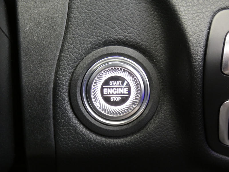 メルセデスベンツ Cクラス C180 ｸｰﾍﾟ ｽﾎﾟｰﾂ ﾚｻﾞｰｴｸｽｸﾙｰｼﾌﾞ&ﾚｰﾀﾞｰｾｰﾌﾃｨPKG　後期 meｺﾈｸﾄ 黒本革 ﾊﾟﾉﾗﾏSR ﾅﾋﾞTV Aｶｰﾌﾟﾚｲ Bｶﾒﾗ ﾍｯﾄﾞｱｯﾌﾟD ｴｱﾊﾞﾗﾝｽPKG ﾀﾞｲﾅﾐｯｸｾﾚｸﾄ AMGｴｱﾛ AMG19ｲﾝﾁAW LEDﾍｯﾄﾞﾗｲﾄ　2年保証付