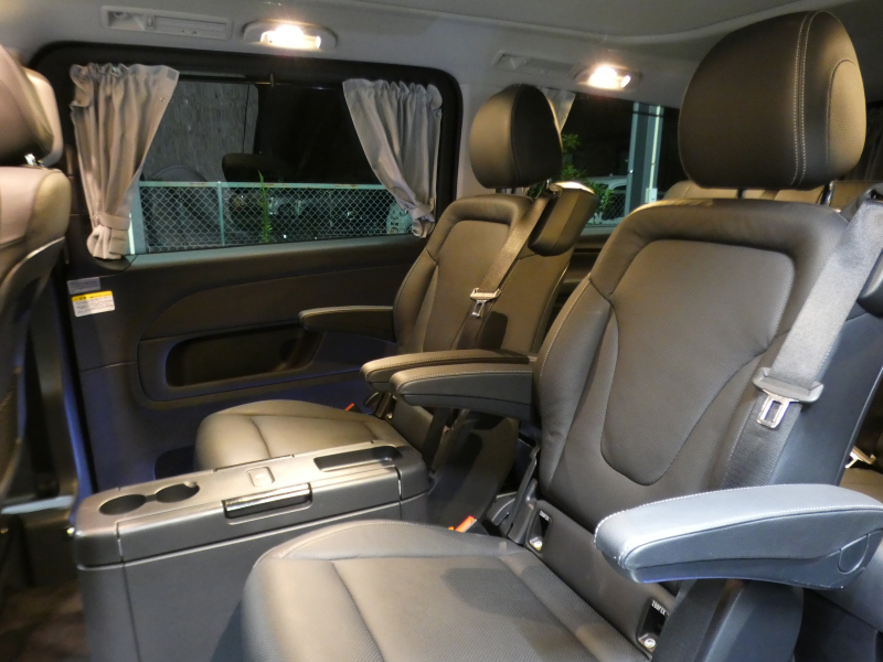メルセデスベンツ Vクラス V220d ﾏﾙｺﾎﾟｰﾛﾎﾗｲｿﾞﾝ ﾚｰﾀﾞｰｾｰﾌﾃｨPKG　後期 New2,000ccE/G 9速AT MBUXﾅﾋﾞTV ｻｲﾄﾞｵｰﾆﾝｸﾞ ﾎﾟｯﾌﾟｱｯﾌﾟﾙｰﾌ 最大5名就寝可能 回転式ｼｰﾄ 黒本革 2ndｼｰﾄﾍﾞﾝﾁﾚｰﾀｰ&ﾋｰﾀｰ 両側ﾊﾟﾜｰｽﾗｲﾄﾞ LEDﾍｯﾄﾞﾗｲﾄ　新車保証継承可能