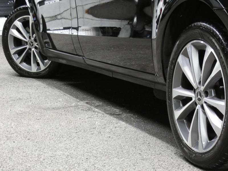 メルセデスベンツ Vクラス V220d ﾏﾙｺﾎﾟｰﾛﾎﾗｲｿﾞﾝ ﾚｰﾀﾞｰｾｰﾌﾃｨPKG　後期 New2,000ccE/G 9速AT MBUXﾅﾋﾞTV ｻｲﾄﾞｵｰﾆﾝｸﾞ ﾎﾟｯﾌﾟｱｯﾌﾟﾙｰﾌ 最大5名就寝可能 回転式ｼｰﾄ 黒本革 2ndｼｰﾄﾍﾞﾝﾁﾚｰﾀｰ&ﾋｰﾀｰ 両側ﾊﾟﾜｰｽﾗｲﾄﾞ LEDﾍｯﾄﾞﾗｲﾄ　新車保証継承可能