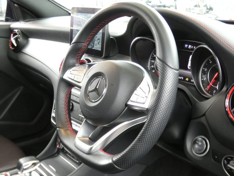 AMG CLAクラス CLA45 4MATIC ﾚｰﾀﾞｰｾｰﾌﾃｨPKG　後期 381ps ｷｰﾚｽｺﾞｰ 黒本革 ﾊﾟﾉﾗﾏSR ﾅﾋﾞTV Aｶｰﾌﾟﾚｲ Bｶﾒﾗ ﾀﾞｲﾅﾐｯｸｾﾚｸﾄ LEDﾗｲﾄ ｱﾀﾞﾌﾟﾃｨﾌﾞHB ﾊﾟﾄﾞﾙｼﾌﾄ AMGｴｱﾛ&18ｲﾝﾁAW　2年保証付