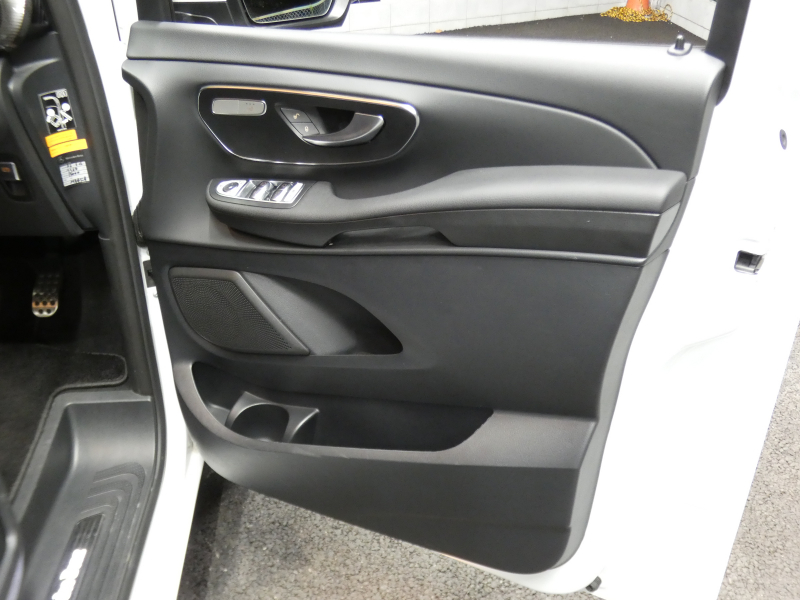 メルセデスベンツ Vクラス V220d ﾏﾙｺﾎﾟｰﾛﾎﾗｲｿﾞﾝ ﾚｰﾀﾞｰｾｰﾌﾃｨPKG　後期型 ｻｲﾄﾞｵｰﾆﾝｸﾞ ﾎﾟｯﾌﾟｱｯﾌﾟﾙｰﾌ 最大5名就寝可能 回転式ｼｰﾄ 黒本革 ﾍﾞﾝﾁﾚｰﾀｰ HDDﾅﾋﾞ 地ﾃﾞｼﾞ 360ｶﾒﾗ ﾃﾞｼﾞﾀﾙｲﾝﾅｰﾐﾗｰ 両側ﾊﾟﾜｰｽﾗｲﾄﾞ LEDﾍｯﾄﾞﾗｲﾄ　2年保証付