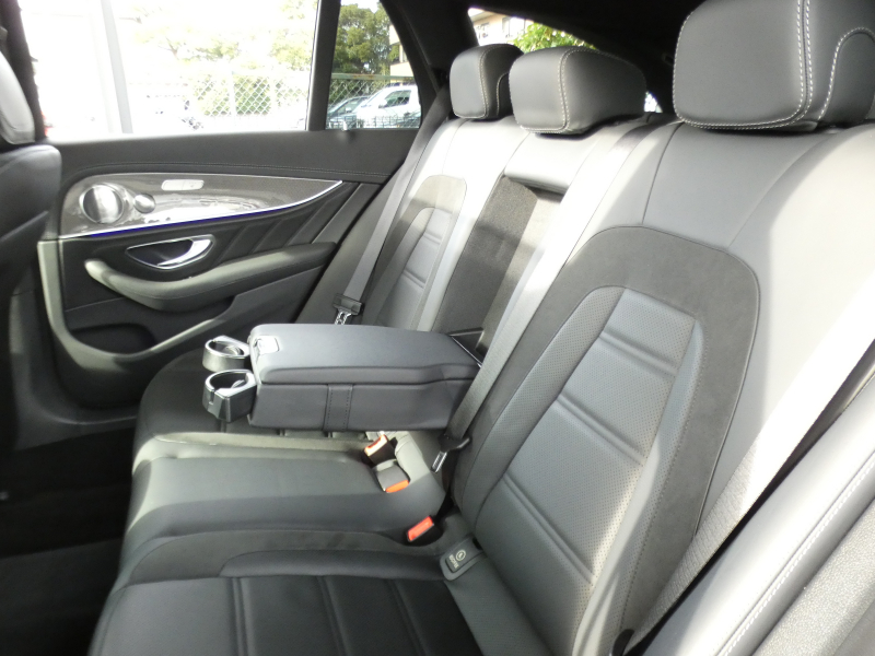 AMG Eクラス E43 4MATICｽﾃｰｼｮﾝﾜｺﾞﾝ ﾚｰﾀﾞｰｾｰﾌﾃｨPKG　ﾌﾞﾗｯｸﾅｯﾊﾟﾚｻﾞｰ 全席ｼｰﾄﾋｰﾀｰ ﾊﾟﾉﾗﾏｻﾝﾙｰﾌ HDDﾅﾋﾞ 地ﾃﾞｼﾞ Appleｶｰﾌﾟﾚｲ 360ｶﾒﾗ F/Rﾄﾞﾗﾚｺ ｴｱｻｽ Burmester LEDﾍｯﾄﾞﾗｲﾄ 20ｲﾝﾁｱﾙﾐ　2年保証付