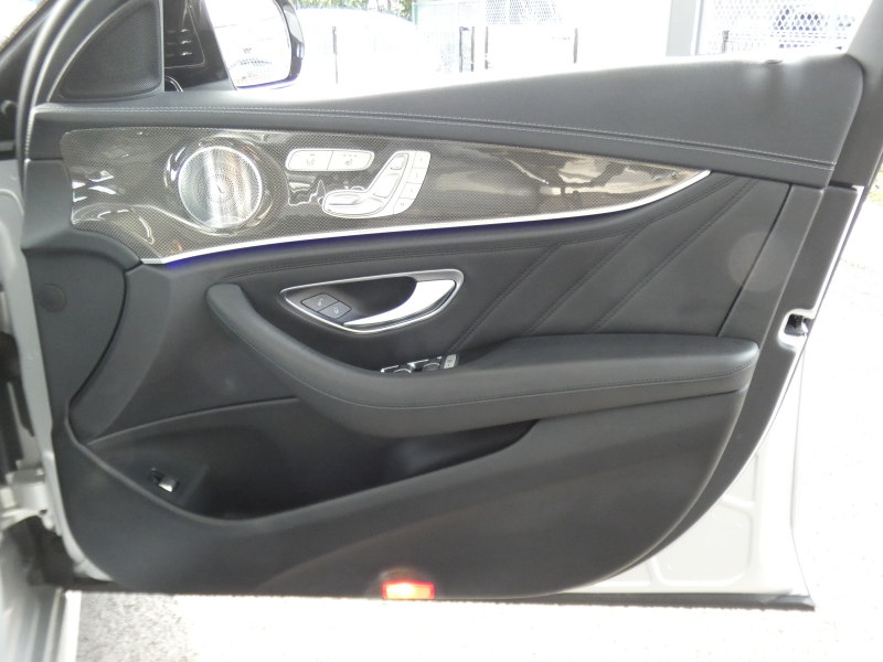 AMG Eクラス E43 4MATICｽﾃｰｼｮﾝﾜｺﾞﾝ ﾚｰﾀﾞｰｾｰﾌﾃｨPKG　ﾌﾞﾗｯｸﾅｯﾊﾟﾚｻﾞｰ 全席ｼｰﾄﾋｰﾀｰ ﾊﾟﾉﾗﾏｻﾝﾙｰﾌ HDDﾅﾋﾞ 地ﾃﾞｼﾞ Appleｶｰﾌﾟﾚｲ 360ｶﾒﾗ F/Rﾄﾞﾗﾚｺ ｴｱｻｽ Burmester LEDﾍｯﾄﾞﾗｲﾄ 20ｲﾝﾁｱﾙﾐ　2年保証付