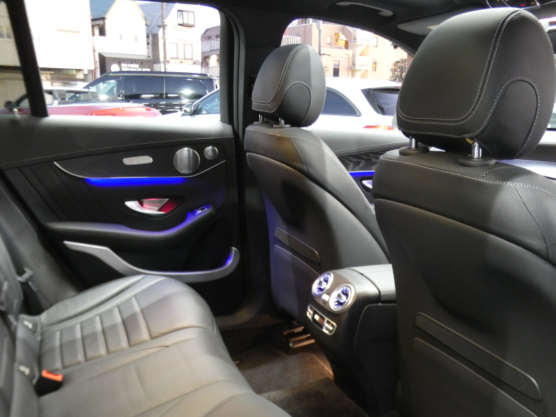 メルセデスベンツ GLC GLC300 4MATIC AMGﾗｲﾝ ﾚｻﾞｰｴｸｽｸﾙｰｼﾌﾞ&ﾚｰﾀﾞｰｾｰﾌﾃｨPKG　後期 1ｵｰﾅｰ meｺﾈｸﾄ 黒本革 ｼｰﾄﾋｰﾀｰ&ﾍﾞﾝﾁﾚｰﾀｰ ﾏｯｻｰｼﾞ ﾊﾟﾉﾗﾏｻﾝﾙｰﾌ MBUXﾅﾋﾞTV 360ｶﾒﾗ ﾍｯﾄﾞｱｯﾌﾟD ﾌﾞﾙﾒｽﾀｰ AMGｴｱﾛ&20ｲﾝﾁAW ｱﾝﾋﾞｴﾝﾄｴｱｱｳﾄﾚｯﾄ　2年保証付