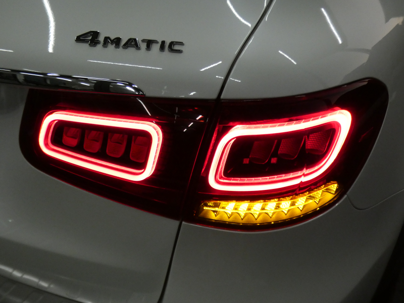 メルセデスベンツ GLC GLC300 4MATIC AMGﾗｲﾝ ﾚｻﾞｰｴｸｽｸﾙｰｼﾌﾞ&ﾚｰﾀﾞｰｾｰﾌﾃｨPKG　後期 1ｵｰﾅｰ meｺﾈｸﾄ 黒本革 ｼｰﾄﾋｰﾀｰ&ﾍﾞﾝﾁﾚｰﾀｰ ﾏｯｻｰｼﾞ ﾊﾟﾉﾗﾏｻﾝﾙｰﾌ MBUXﾅﾋﾞTV 360ｶﾒﾗ ﾍｯﾄﾞｱｯﾌﾟD ﾌﾞﾙﾒｽﾀｰ AMGｴｱﾛ&20ｲﾝﾁAW ｱﾝﾋﾞｴﾝﾄｴｱｱｳﾄﾚｯﾄ　2年保証付