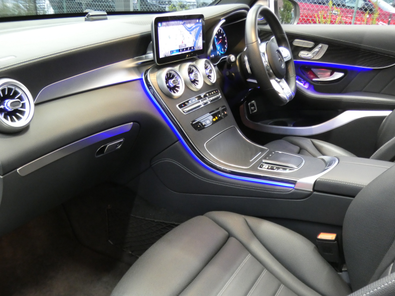 メルセデスベンツ GLC GLC300 4MATIC AMGﾗｲﾝ ﾚｻﾞｰｴｸｽｸﾙｰｼﾌﾞ&ﾚｰﾀﾞｰｾｰﾌﾃｨPKG　後期 1ｵｰﾅｰ meｺﾈｸﾄ 黒本革 ｼｰﾄﾋｰﾀｰ&ﾍﾞﾝﾁﾚｰﾀｰ ﾏｯｻｰｼﾞ ﾊﾟﾉﾗﾏｻﾝﾙｰﾌ MBUXﾅﾋﾞTV 360ｶﾒﾗ ﾍｯﾄﾞｱｯﾌﾟD ﾌﾞﾙﾒｽﾀｰ AMGｴｱﾛ&20ｲﾝﾁAW ｱﾝﾋﾞｴﾝﾄｴｱｱｳﾄﾚｯﾄ　2年保証付