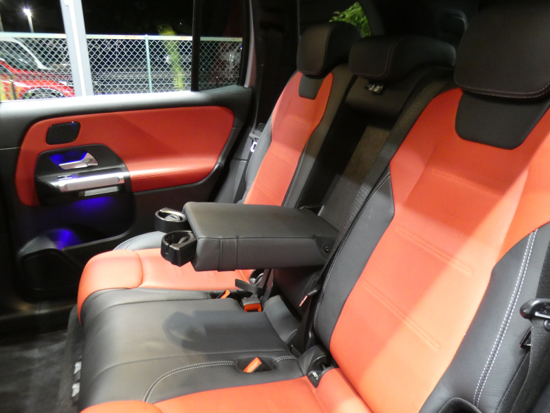 AMG GLB GLB35 4MATIC AMGﾊﾟﾌｫｰﾏﾝｽ&AMGｱﾄﾞﾊﾞﾝｽﾄﾞ&ﾚｰﾀﾞｰｾｰﾌﾃｨPKG　meｺﾈｸﾄ AMGｴｱﾛ 19ｲﾝﾁｱﾙﾐ ﾊﾟﾌｫｰﾏﾝｽｽﾃｱﾘﾝｸﾞ ﾄﾞﾗｲﾌﾞｺﾝﾄﾛｰﾙｽｲｯﾁ 赤黒革 ﾊﾟﾉﾗﾏｻﾝﾙｰﾌ MBUXﾅﾋﾞ Appleｶｰﾌﾟﾚｲ 360ｶﾒﾗ　新車保証継承可能