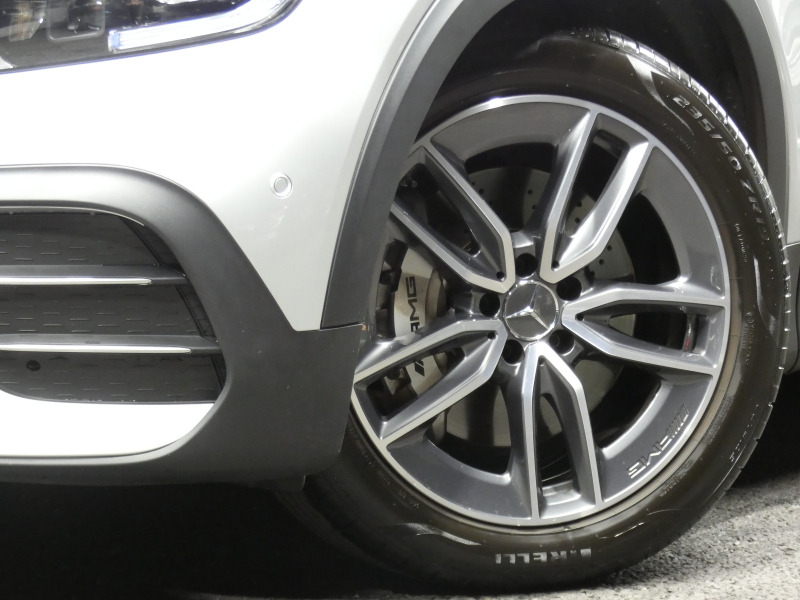 AMG GLB GLB35 4MATIC AMGﾊﾟﾌｫｰﾏﾝｽ&AMGｱﾄﾞﾊﾞﾝｽﾄﾞ&ﾚｰﾀﾞｰｾｰﾌﾃｨPKG　meｺﾈｸﾄ AMGｴｱﾛ 19ｲﾝﾁｱﾙﾐ ﾊﾟﾌｫｰﾏﾝｽｽﾃｱﾘﾝｸﾞ ﾄﾞﾗｲﾌﾞｺﾝﾄﾛｰﾙｽｲｯﾁ 赤黒革 ﾊﾟﾉﾗﾏｻﾝﾙｰﾌ MBUXﾅﾋﾞ Appleｶｰﾌﾟﾚｲ 360ｶﾒﾗ　新車保証継承可能