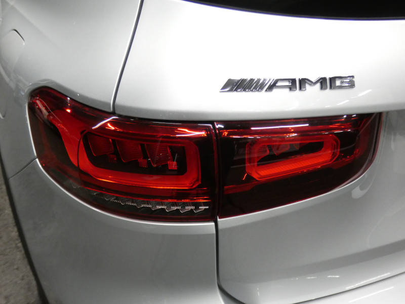 AMG GLB GLB35 4MATIC AMGﾊﾟﾌｫｰﾏﾝｽ&AMGｱﾄﾞﾊﾞﾝｽﾄﾞ&ﾚｰﾀﾞｰｾｰﾌﾃｨPKG　meｺﾈｸﾄ AMGｴｱﾛ 19ｲﾝﾁｱﾙﾐ ﾊﾟﾌｫｰﾏﾝｽｽﾃｱﾘﾝｸﾞ ﾄﾞﾗｲﾌﾞｺﾝﾄﾛｰﾙｽｲｯﾁ 赤黒革 ﾊﾟﾉﾗﾏｻﾝﾙｰﾌ MBUXﾅﾋﾞ Appleｶｰﾌﾟﾚｲ 360ｶﾒﾗ　新車保証継承可能