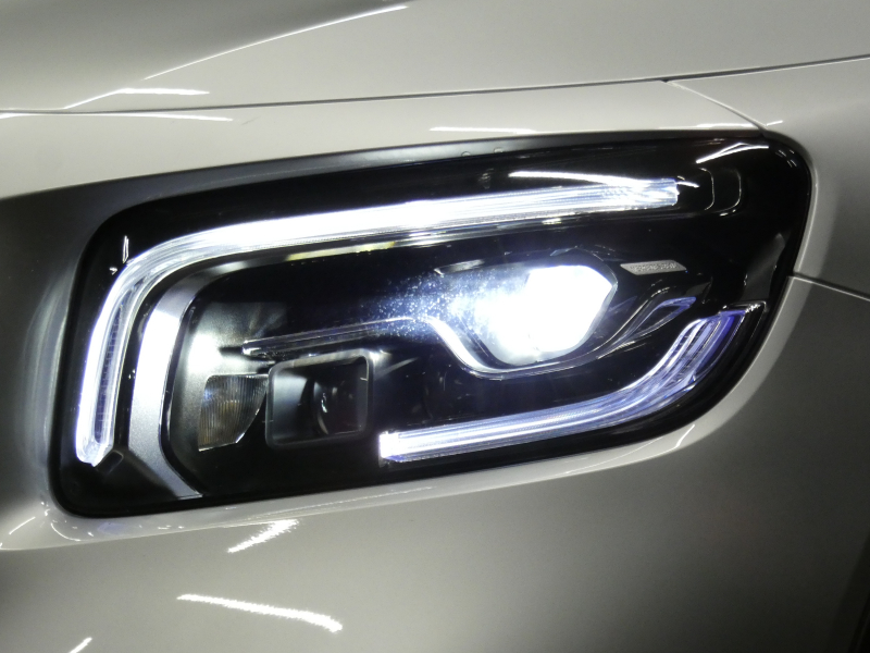 AMG GLB GLB35 4MATIC AMGﾊﾟﾌｫｰﾏﾝｽ&AMGｱﾄﾞﾊﾞﾝｽﾄﾞ&ﾚｰﾀﾞｰｾｰﾌﾃｨPKG　meｺﾈｸﾄ AMGｴｱﾛ 19ｲﾝﾁｱﾙﾐ ﾊﾟﾌｫｰﾏﾝｽｽﾃｱﾘﾝｸﾞ ﾄﾞﾗｲﾌﾞｺﾝﾄﾛｰﾙｽｲｯﾁ 赤黒革 ﾊﾟﾉﾗﾏｻﾝﾙｰﾌ MBUXﾅﾋﾞ Appleｶｰﾌﾟﾚｲ 360ｶﾒﾗ　新車保証継承可能