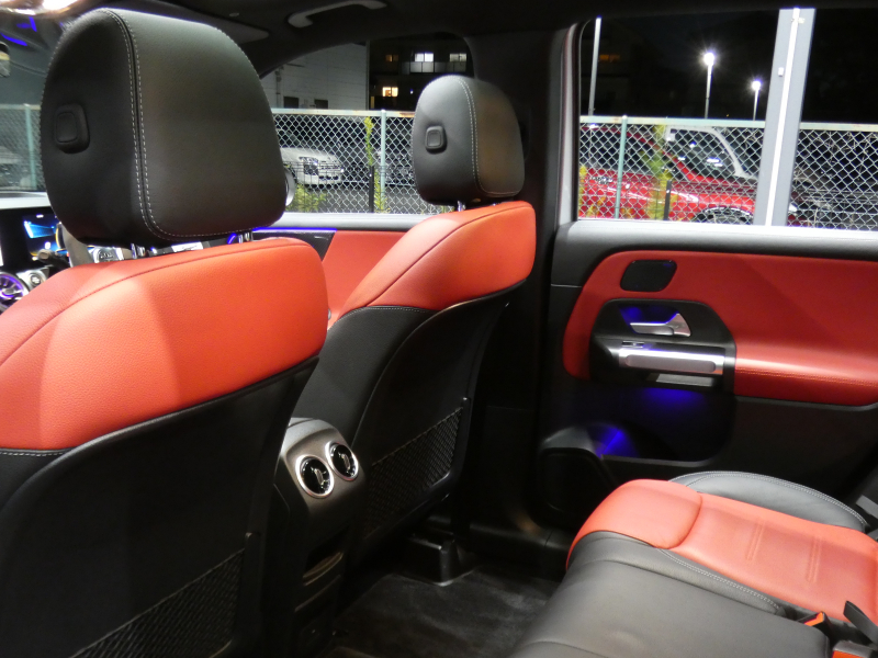 AMG GLB GLB35 4MATIC AMGﾊﾟﾌｫｰﾏﾝｽ&AMGｱﾄﾞﾊﾞﾝｽﾄﾞ&ﾚｰﾀﾞｰｾｰﾌﾃｨPKG　meｺﾈｸﾄ AMGｴｱﾛ 19ｲﾝﾁｱﾙﾐ ﾊﾟﾌｫｰﾏﾝｽｽﾃｱﾘﾝｸﾞ ﾄﾞﾗｲﾌﾞｺﾝﾄﾛｰﾙｽｲｯﾁ 赤黒革 ﾊﾟﾉﾗﾏｻﾝﾙｰﾌ MBUXﾅﾋﾞ Appleｶｰﾌﾟﾚｲ 360ｶﾒﾗ　新車保証継承可能