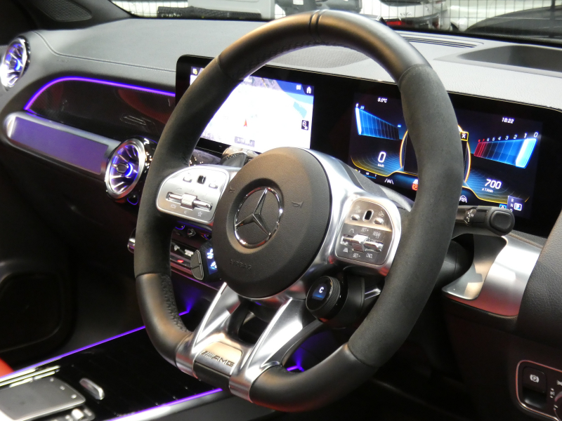 AMG GLB GLB35 4MATIC AMGﾊﾟﾌｫｰﾏﾝｽ&AMGｱﾄﾞﾊﾞﾝｽﾄﾞ&ﾚｰﾀﾞｰｾｰﾌﾃｨPKG　meｺﾈｸﾄ AMGｴｱﾛ 19ｲﾝﾁｱﾙﾐ ﾊﾟﾌｫｰﾏﾝｽｽﾃｱﾘﾝｸﾞ ﾄﾞﾗｲﾌﾞｺﾝﾄﾛｰﾙｽｲｯﾁ 赤黒革 ﾊﾟﾉﾗﾏｻﾝﾙｰﾌ MBUXﾅﾋﾞ Appleｶｰﾌﾟﾚｲ 360ｶﾒﾗ　新車保証継承可能