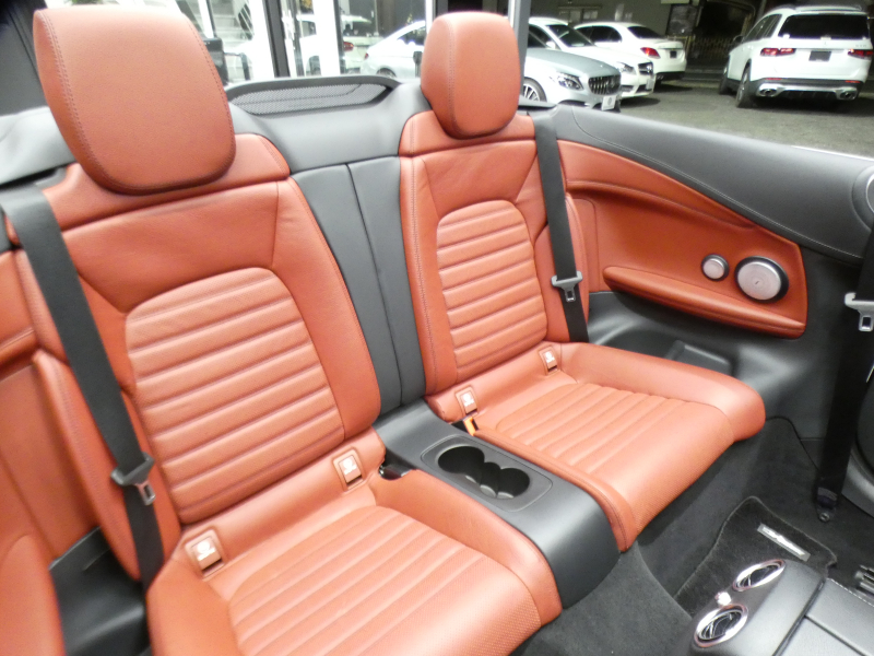 AMG Cクラス C43 4MATIC ｶﾌﾞﾘｵﾚ ﾚｰﾀﾞｰｾｰﾌﾃｨPKG　後期 390ps meｺﾈｸﾄ 赤革 赤幌 HDDﾅﾋﾞ 地ﾃﾞｼﾞ Appleｶｰﾌﾟﾚｲ ﾍｯﾄﾞｱｯﾌﾟD Burmester ﾏﾙﾁﾋﾞｰﾑLEDﾍｯﾄﾞﾗｲﾄ　2年保証付