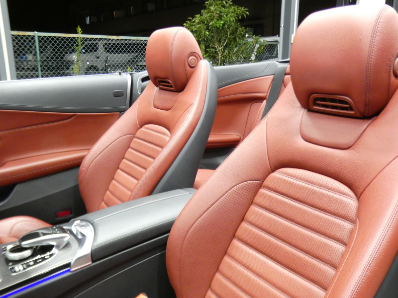 AMG Cクラス C43 4MATIC ｶﾌﾞﾘｵﾚ ﾚｰﾀﾞｰｾｰﾌﾃｨPKG　後期 390ps meｺﾈｸﾄ 赤革 赤幌 HDDﾅﾋﾞ 地ﾃﾞｼﾞ Appleｶｰﾌﾟﾚｲ ﾍｯﾄﾞｱｯﾌﾟD Burmester ﾏﾙﾁﾋﾞｰﾑLEDﾍｯﾄﾞﾗｲﾄ　2年保証付