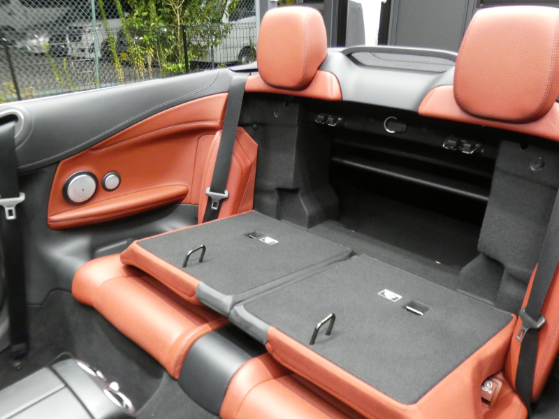 AMG Cクラス C43 4MATIC ｶﾌﾞﾘｵﾚ ﾚｰﾀﾞｰｾｰﾌﾃｨPKG　後期 390ps meｺﾈｸﾄ 赤革 赤幌 HDDﾅﾋﾞ 地ﾃﾞｼﾞ Appleｶｰﾌﾟﾚｲ ﾍｯﾄﾞｱｯﾌﾟD Burmester ﾏﾙﾁﾋﾞｰﾑLEDﾍｯﾄﾞﾗｲﾄ　2年保証付