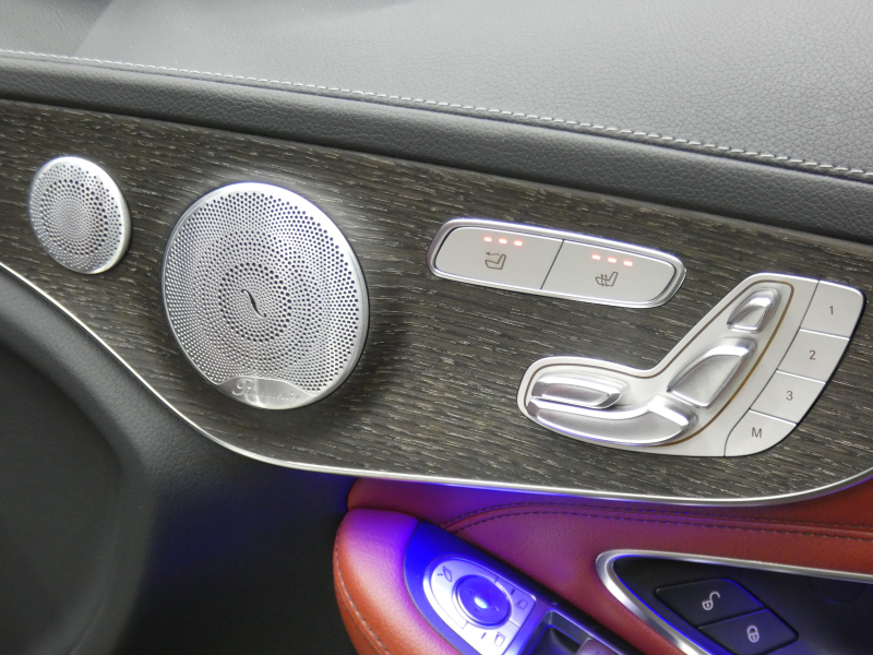 AMG Cクラス C43 4MATIC ｶﾌﾞﾘｵﾚ ﾚｰﾀﾞｰｾｰﾌﾃｨPKG　後期 390ps meｺﾈｸﾄ 赤革 赤幌 HDDﾅﾋﾞ 地ﾃﾞｼﾞ Appleｶｰﾌﾟﾚｲ ﾍｯﾄﾞｱｯﾌﾟD Burmester ﾏﾙﾁﾋﾞｰﾑLEDﾍｯﾄﾞﾗｲﾄ　2年保証付