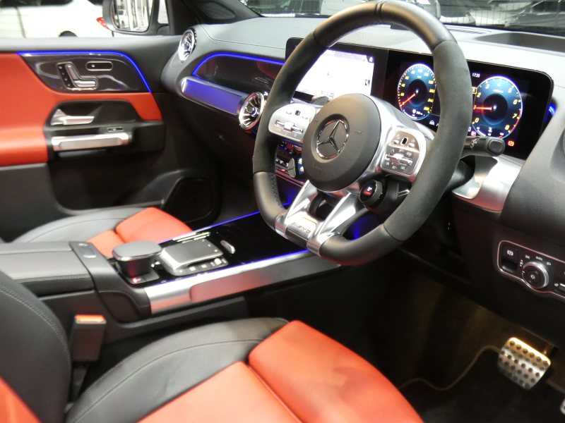 AMG GLB GLB35 4MATIC AMGﾊﾟﾌｫｰﾏﾝｽ&AMGｱﾄﾞﾊﾞﾝｽﾄﾞ&ﾚｰﾀﾞｰｾｰﾌﾃｨPKG　meｺﾈｸﾄ AMGｴｱﾛ 19ｲﾝﾁｱﾙﾐ ﾊﾟﾌｫｰﾏﾝｽｽﾃｱﾘﾝｸﾞ ﾄﾞﾗｲﾌﾞｺﾝﾄﾛｰﾙｽｲｯﾁ 赤黒革 ﾊﾟﾉﾗﾏｻﾝﾙｰﾌ MBUXﾅﾋﾞ 360ｶﾒﾗ　2年保証付