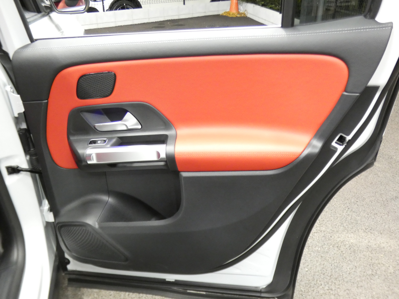 AMG GLB GLB35 4MATIC AMGﾊﾟﾌｫｰﾏﾝｽ&AMGｱﾄﾞﾊﾞﾝｽﾄﾞ&ﾚｰﾀﾞｰｾｰﾌﾃｨPKG　meｺﾈｸﾄ AMGｴｱﾛ 19ｲﾝﾁｱﾙﾐ ﾊﾟﾌｫｰﾏﾝｽｽﾃｱﾘﾝｸﾞ ﾄﾞﾗｲﾌﾞｺﾝﾄﾛｰﾙｽｲｯﾁ 赤黒革 ﾊﾟﾉﾗﾏｻﾝﾙｰﾌ MBUXﾅﾋﾞ 360ｶﾒﾗ　2年保証付