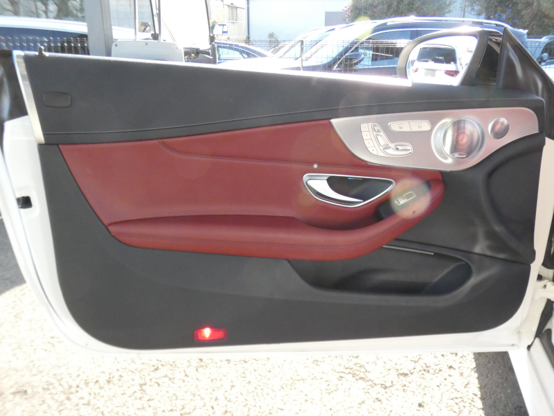 AMG Cクラス C43 4MATIC ｶﾌﾞﾘｵﾚ ﾚｰﾀﾞｰｾｰﾌﾃｨPKG　9速AT AMGｴｱﾛ&19ｲﾝﾁｱﾙﾐ 赤革 赤幌 HDDﾅﾋﾞ 地ﾃﾞｼﾞ Bluetoothｵｰﾃﾞｨｵ ﾌﾞﾙﾒｽﾀｰ 360度ﾄﾞﾗﾚｺ LEDﾍｯﾄﾞﾗｲﾄ ｴｱﾊﾞﾗﾝｽPKG　2年保証付