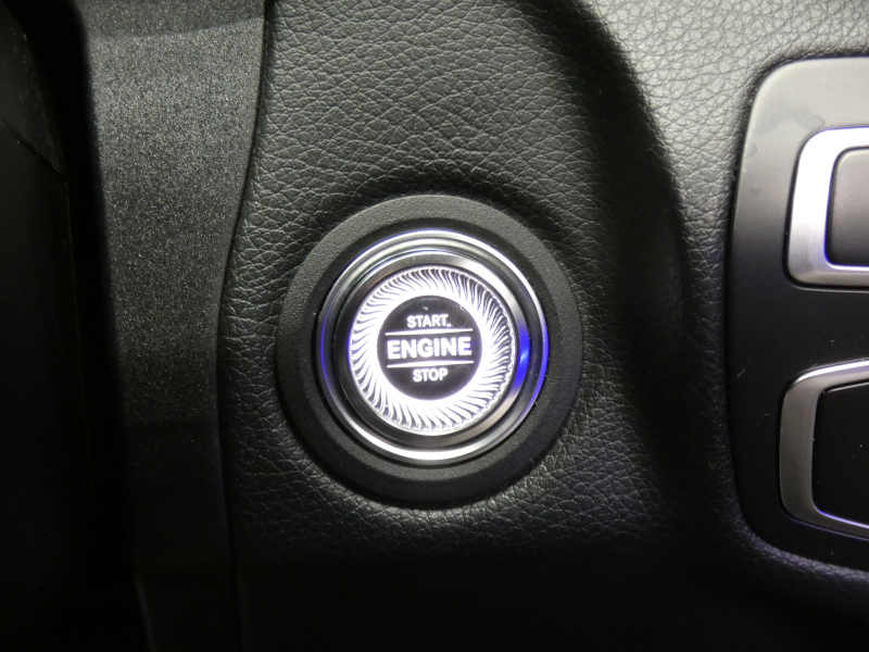 AMG Cクラス C43 4MATIC ﾚｰﾀﾞｰｾｰﾌﾃｨPKG　後期 390ps meｺﾈｸﾄ 黒本革 ﾊﾟﾉﾗﾏSR HDDﾅﾋﾞ 地ﾃﾞｼﾞ Appleｶｰﾌﾟﾚｲ ﾍｯﾄﾞｱｯﾌﾟD Burmester ｴｱﾊﾞﾗﾝｽPKG ｵｰﾄﾄﾗﾝｸ ﾏﾙﾁﾋﾞｰﾑLEDﾍｯﾄﾞﾗｲﾄ　2年保証付