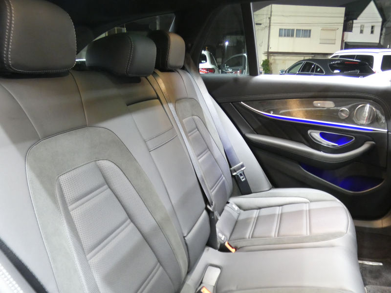 AMG Eクラス E53 4MATIC+ ｽﾃｰｼｮﾝﾜｺﾞﾝ ｴｸｽｸﾙｰｼﾌﾞ&ﾚｰﾀﾞｰｾｰﾌﾃｨPKG ISG搭載 後期ﾓﾃﾞﾙ 1ｵｰﾅｰ meｺﾈｸﾄ 黒ﾅｯﾊﾟﾚｻﾞｰ/ﾍﾞﾝﾁﾚｰﾀｰ ﾊﾟﾉﾗﾏｻﾝﾙｰﾌ MBUXﾅﾋﾞ 地ﾃﾞｼﾞ 360ｶﾒﾗ Aｶｰﾌﾟﾚｲ Burmester ﾍｯﾄﾞｱｯﾌﾟD　2年保証付