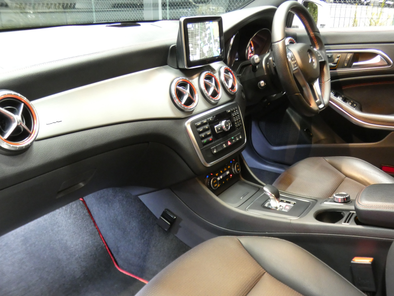 AMG Aクラス CLA45 AMG 4MATIC ﾚｰﾀﾞｰｾｰﾌﾃｨPKG　AMGｴｱﾛ&18AW 強化ﾌﾞﾚｰｷ&ｻｽﾍﾟﾝｼｮﾝ ﾃﾞｨｽﾄﾛﾆｯｸﾌﾟﾗｽ 黒本革ｼｰﾄ HDDﾅﾋﾞ 地ﾃﾞｼﾞ Bｶﾒﾗ ｷｾﾉﾝﾗｲﾄ ｱﾀﾞﾌﾟﾃｨﾌﾞHB ﾊﾟﾄﾞﾙｼﾌﾄ ﾃﾞｼﾞﾀﾙｲﾝﾅｰﾐﾗｰ　2年保証付