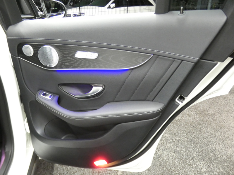 AMG GLCクーペ GLC43 4MATIC ｸｰﾍﾟ ﾚｻﾞｰｴｸｽｸﾙｰｼﾌﾞ&ﾚｰﾀﾞｰｾｰﾌﾃｨPKG　後期 1ｵｰﾅｰ 390ps meｺﾈｸﾄ 黒本革/ﾍﾞﾝﾁﾚｰﾀｰ ｻﾝﾙｰﾌ MBUXﾅﾋﾞ 地ﾃﾞｼﾞ 360ｶﾒﾗ ﾍｯﾄﾞｱｯﾌﾟD Burmester ｴｱﾊﾞﾗﾝｽPKG LEDﾍｯﾄﾞﾗｲﾄ AMGｴｱﾛ/20ｲﾝﾁAW　2年保証付