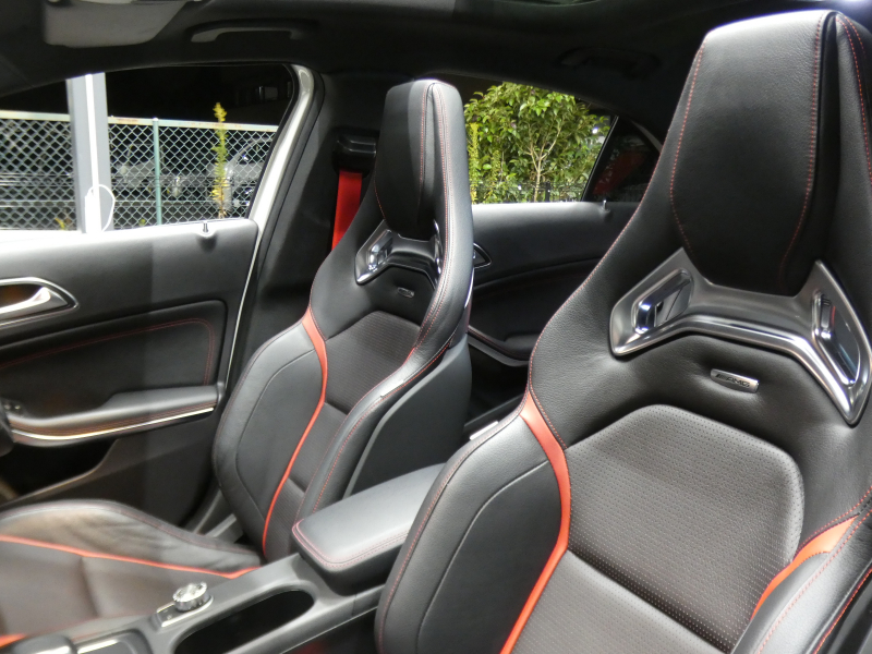 AMG Aクラス A45 AMG 4MATIC AMGｱﾄﾞﾊﾞﾝｽﾄﾞ&ｾｰﾌﾃｨPKG　AMGﾊﾟﾌｫｰﾏﾝｽｼｰﾄ&ｽﾃｱﾘﾝｸﾞ ﾊﾟﾉﾗﾏSR ﾅﾋﾞ 地ﾃﾞｼﾞ Bｶﾒﾗ harman/kardon ﾊﾟﾄﾞﾙｼﾌﾄ PTS AMGｴｱﾛ&18AW 　2年保証付