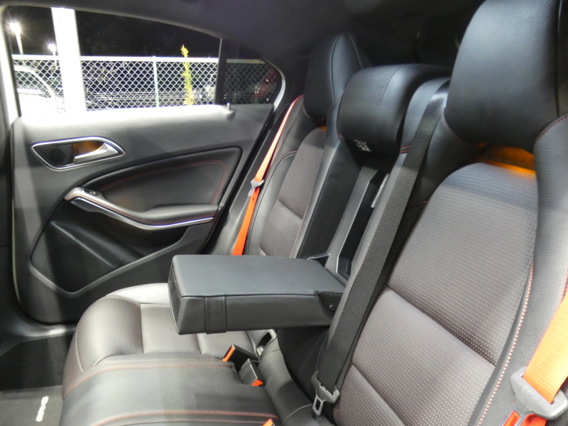 AMG Aクラス A45 AMG 4MATIC AMGｱﾄﾞﾊﾞﾝｽﾄﾞ&ｾｰﾌﾃｨPKG　AMGﾊﾟﾌｫｰﾏﾝｽｼｰﾄ&ｽﾃｱﾘﾝｸﾞ ﾊﾟﾉﾗﾏSR ﾅﾋﾞ 地ﾃﾞｼﾞ Bｶﾒﾗ harman/kardon ﾊﾟﾄﾞﾙｼﾌﾄ PTS AMGｴｱﾛ&18AW 　2年保証付