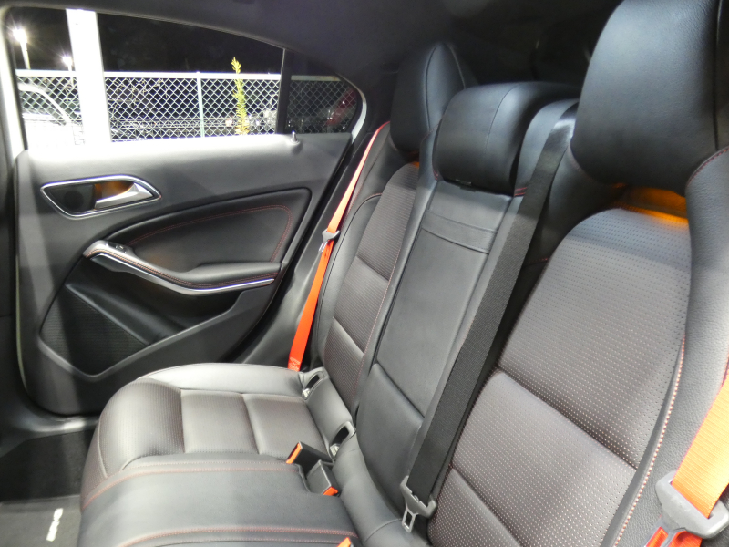 AMG Aクラス A45 AMG 4MATIC AMGｱﾄﾞﾊﾞﾝｽﾄﾞ&ｾｰﾌﾃｨPKG　AMGﾊﾟﾌｫｰﾏﾝｽｼｰﾄ&ｽﾃｱﾘﾝｸﾞ ﾊﾟﾉﾗﾏSR ﾅﾋﾞ 地ﾃﾞｼﾞ Bｶﾒﾗ harman/kardon ﾊﾟﾄﾞﾙｼﾌﾄ PTS AMGｴｱﾛ&18AW 　2年保証付