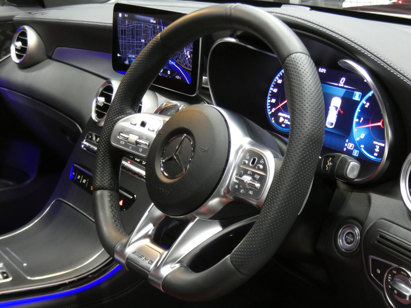 AMG GLCクーペ GLC43 4MATIC ｸｰﾍﾟ ﾚｻﾞｰｴｸｽｸﾙｰｼﾌﾞ&ﾚｰﾀﾞｰｾｰﾌﾃｨPKG　後期 390ps meｺﾈｸﾄ 赤黒革 ｻﾝﾙｰﾌ MBUXﾅﾋﾞ 地ﾃﾞｼﾞ 360ｶﾒﾗ ﾍｯﾄﾞｱｯﾌﾟD Burmester ｴｱﾊﾞﾗﾝｽPKG ﾏﾙﾁﾋﾞｰﾑLEDﾍｯﾄﾞﾗｲﾄ AMGｴｱﾛ/20ｲﾝﾁAW　2年保証付