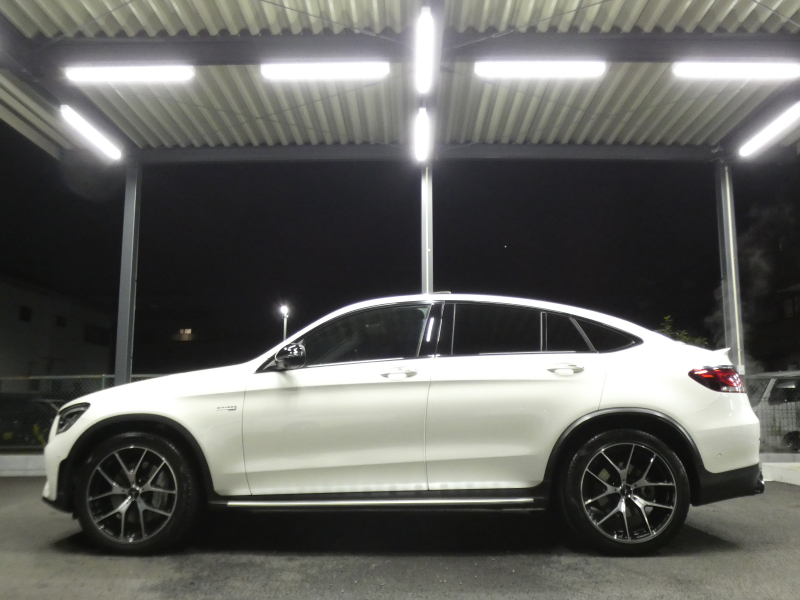 AMG GLCクーペ GLC43 4MATIC ｸｰﾍﾟ ﾚｻﾞｰｴｸｽｸﾙｰｼﾌﾞ&ﾚｰﾀﾞｰｾｰﾌﾃｨPKG　後期 390ps meｺﾈｸﾄ 赤黒革 ｻﾝﾙｰﾌ MBUXﾅﾋﾞ 地ﾃﾞｼﾞ 360ｶﾒﾗ ﾍｯﾄﾞｱｯﾌﾟD Burmester ｴｱﾊﾞﾗﾝｽPKG ﾏﾙﾁﾋﾞｰﾑLEDﾍｯﾄﾞﾗｲﾄ AMGｴｱﾛ/20ｲﾝﾁAW　2年保証付