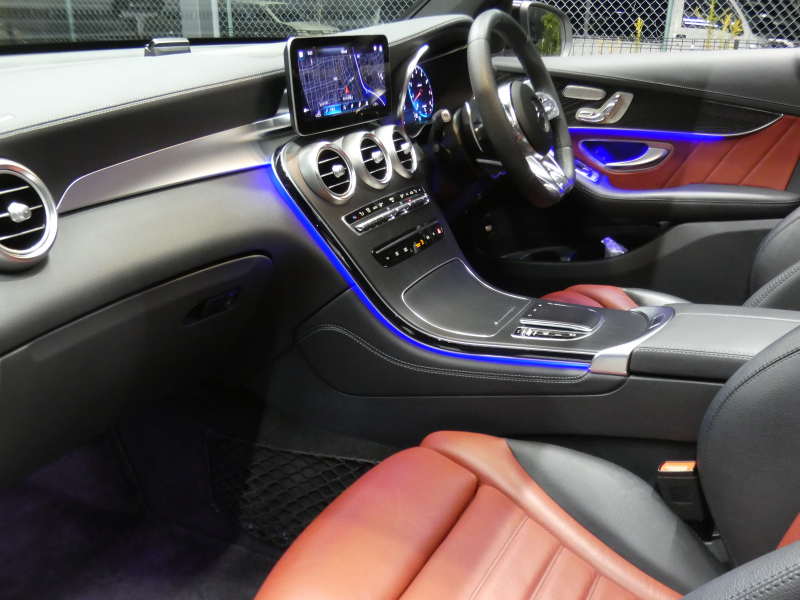 AMG GLCクーペ GLC43 4MATIC ｸｰﾍﾟ ﾚｻﾞｰｴｸｽｸﾙｰｼﾌﾞ&ﾚｰﾀﾞｰｾｰﾌﾃｨPKG　後期 390ps meｺﾈｸﾄ 赤黒革 ｻﾝﾙｰﾌ MBUXﾅﾋﾞ 地ﾃﾞｼﾞ 360ｶﾒﾗ ﾍｯﾄﾞｱｯﾌﾟD Burmester ｴｱﾊﾞﾗﾝｽPKG ﾏﾙﾁﾋﾞｰﾑLEDﾍｯﾄﾞﾗｲﾄ AMGｴｱﾛ/20ｲﾝﾁAW　2年保証付