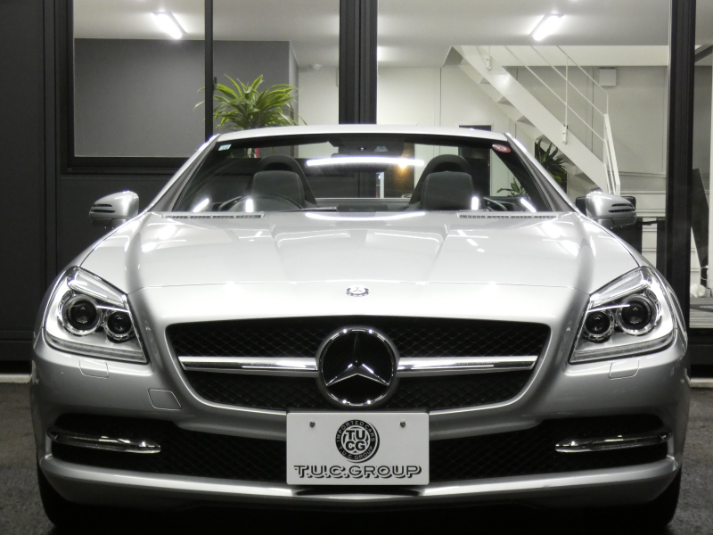 メルセデスベンツ SLKクラス SLK200 ﾄﾚﾝﾄﾞ　黒本革ｼｰﾄ ｼｰﾄﾋｰﾀｰ&ｴｱｽｶｰﾌ ｶﾞﾗｽﾙｰﾌ HDDﾅﾋﾞ 地ﾃﾞｼﾞ DSRC ｷｾﾉﾝﾗｲﾄ ｲﾝﾃﾘｼﾞｪﾝﾄﾗｲﾄ&ｱﾀﾞﾌﾟﾃｨﾌﾞHB 純正17ｲﾝﾁAW ﾊﾟﾄﾞﾙｼﾌﾄ ﾄﾗﾝｸｽﾎﾟｲﾗｰ　2年保証付